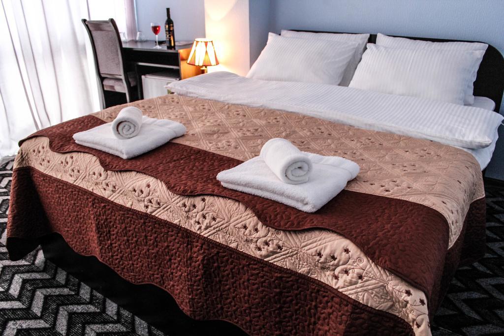 Hotel Royal Georgia Tbilisi Zimmer foto