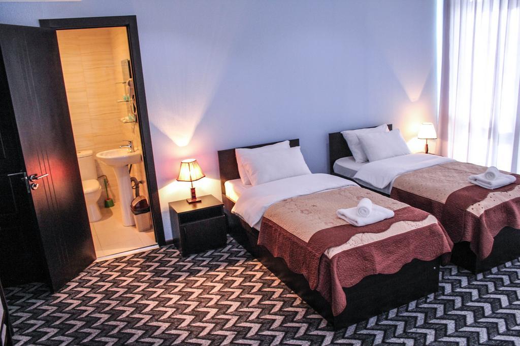 Hotel Royal Georgia Tbilisi Zimmer foto